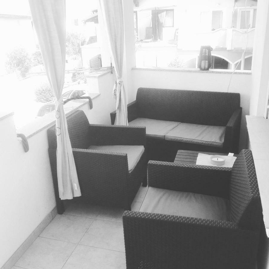 Apartman Bunaric Vir Exteriör bild